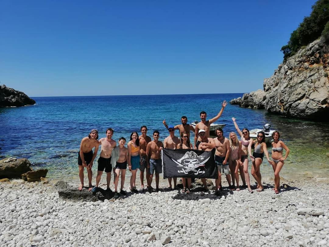 Pirate Backpackers Ulcinj Zewnętrze zdjęcie